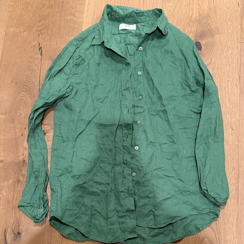 Uniqlo Green Button-Up Shirt